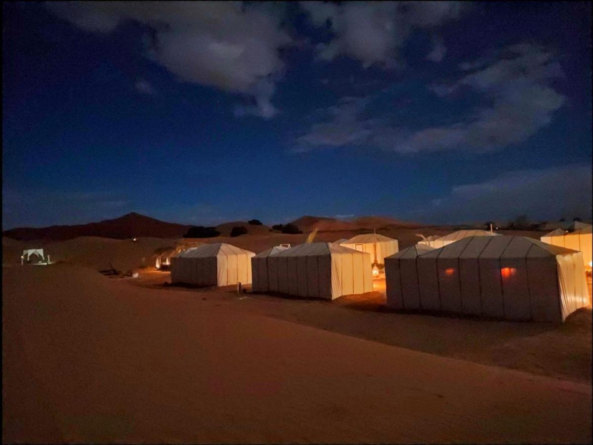 Desert Paradise Luxury Camp 梅尔祖卡 外观 照片