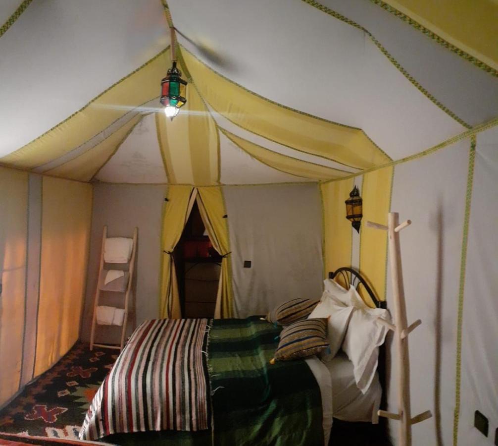 Desert Paradise Luxury Camp 梅尔祖卡 外观 照片