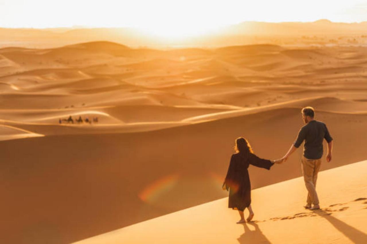 Desert Paradise Luxury Camp 梅尔祖卡 外观 照片