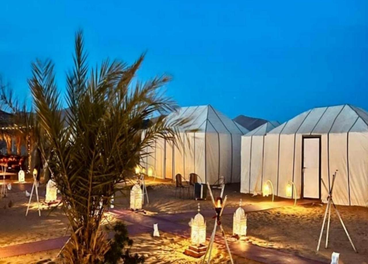 Desert Paradise Luxury Camp 梅尔祖卡 外观 照片