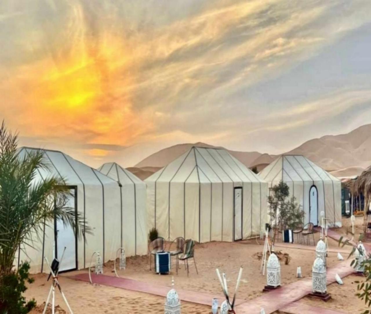 Desert Paradise Luxury Camp 梅尔祖卡 外观 照片