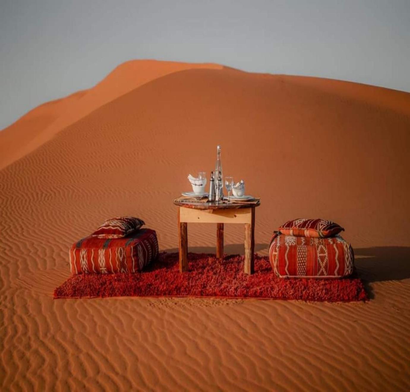 Desert Paradise Luxury Camp 梅尔祖卡 外观 照片